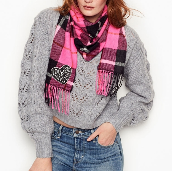 Victoria's Secret Accessories - Victorias secret plaid scarf